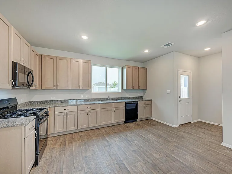 158 Daylily Dr — Photo 14