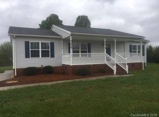 124 Kammerer Dr, Statesville, NC 28625
