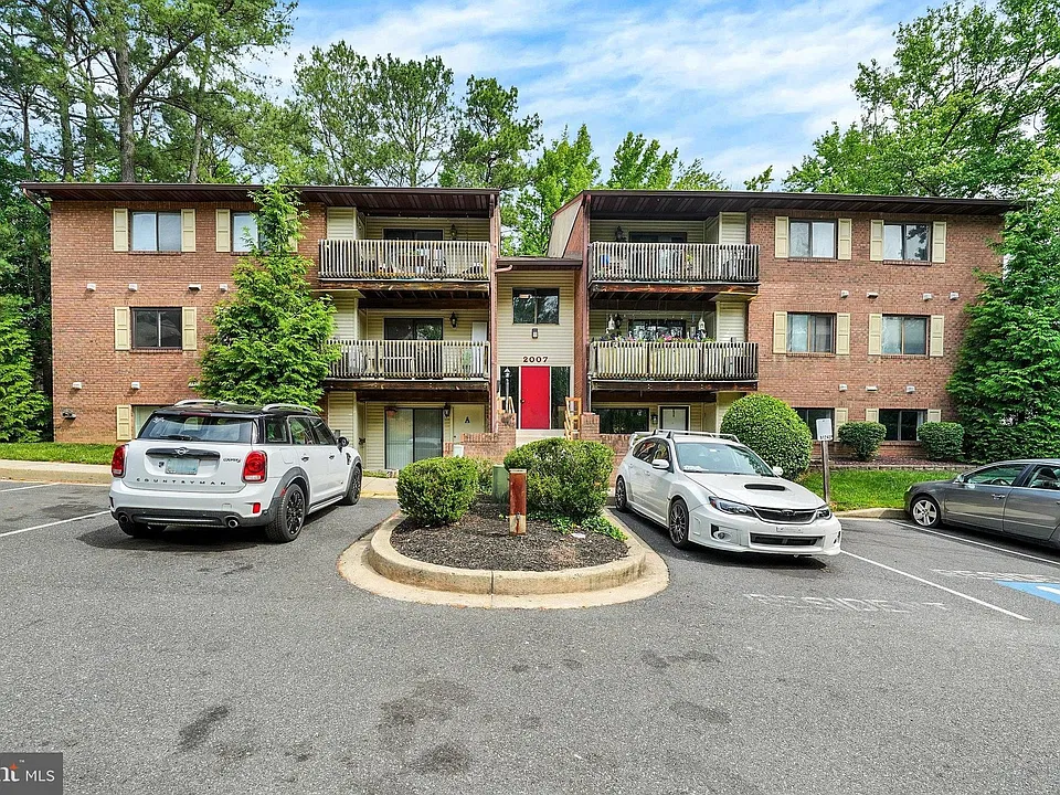 2007 Magnolia Woods Ct #B