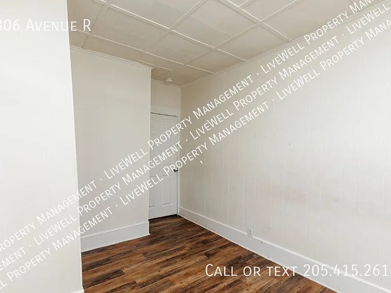 1306 Avenue R — Photo 17