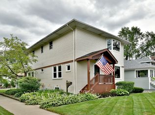 341 N Walnut St, Elmhurst, IL 60126