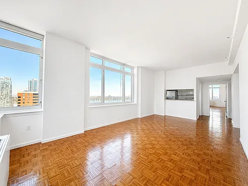 350 W 43rd St #45D Photo 1