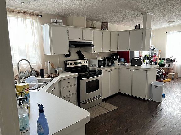 3rd image of 83 Lakeside Dr #83