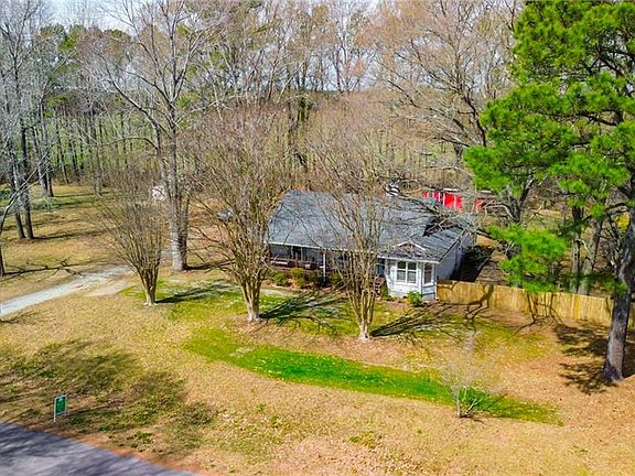 3rd image of 111 N Marshall Rd