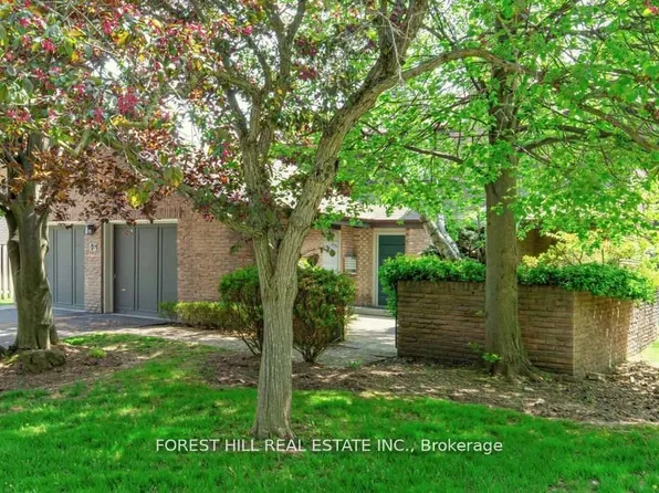 43 Beaverhall Dr, Toronto, ON M2L 2C8