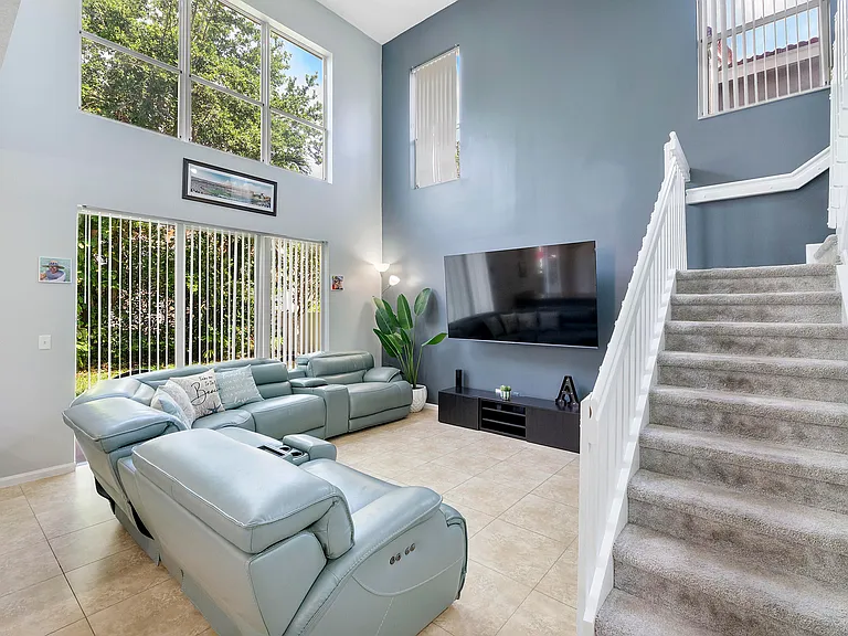11221 NW 46th Dr — Photo 6