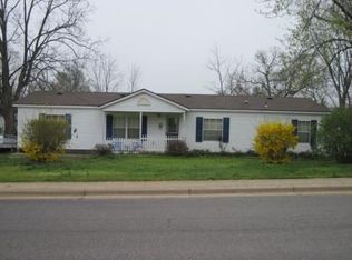 900 E 3rd St, Salem, MO 65560