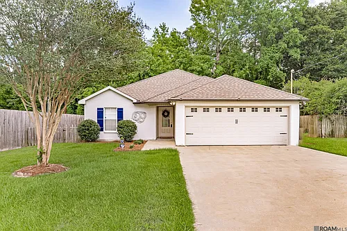 18634 White Oak Dr Photo 1