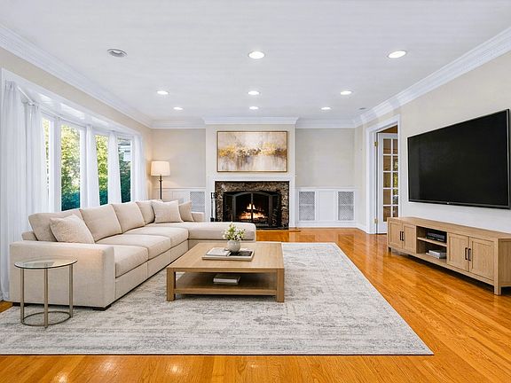 Living room, concept 2, digitally staged