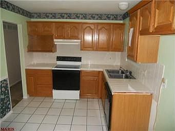 4th image of 10767 Runningbrook Dr