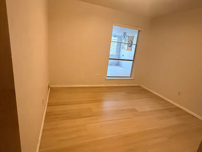 806 Hillsdale Dr — Photo 18