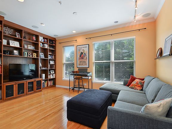 2nd image of 517 South Blvd
