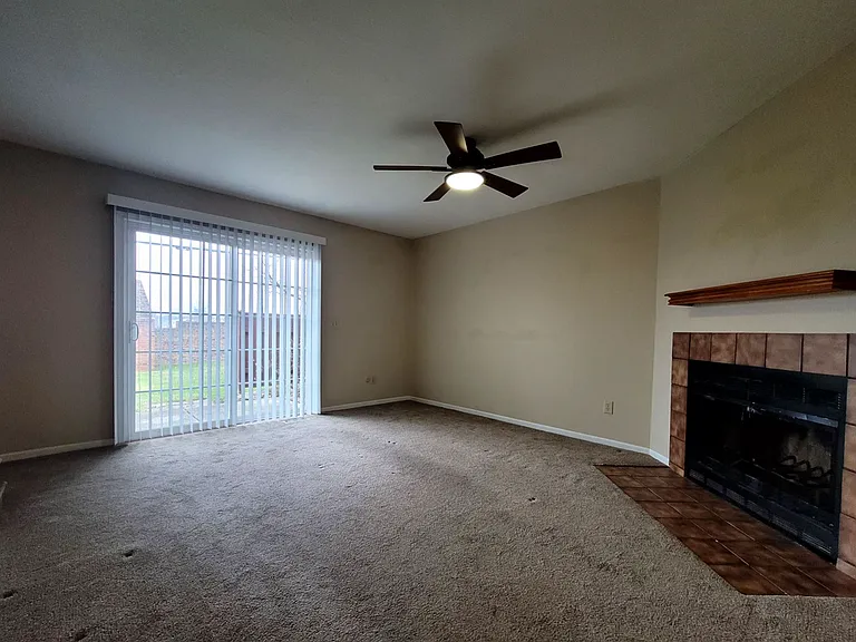 3407 Spanish Villa Dr #1 — Photo 19