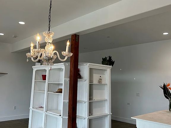 5th image of 2226 Tularosa Rd Unit 1