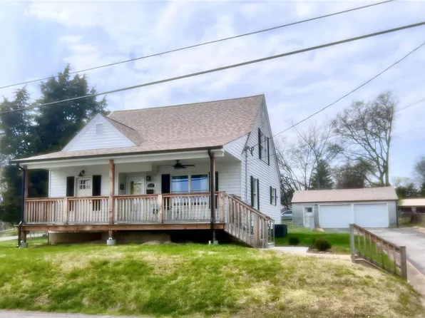 537 Maple St, Festus, MO 63028