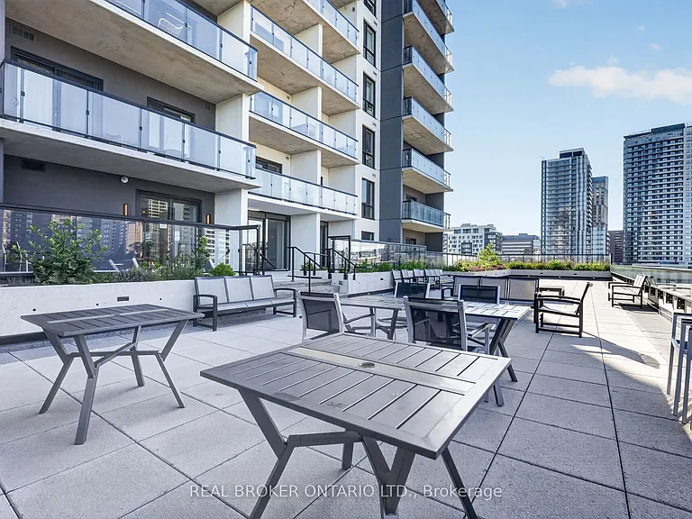 15 Queen St S #1206 — Photo 29
