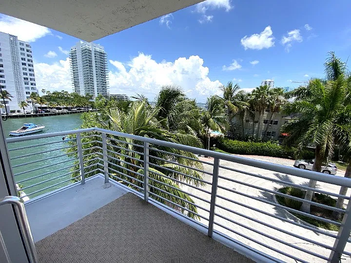 1 bed, 650 sqft, $2,750 — Photo 2
