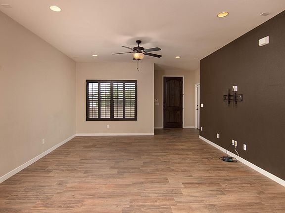 5th image of 14426 Loma Esmeralda Dr