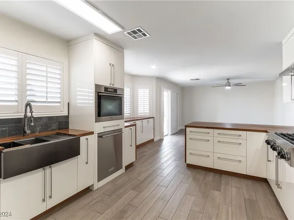 3730 Newton Falls St, North Las Vegas, NV 89032