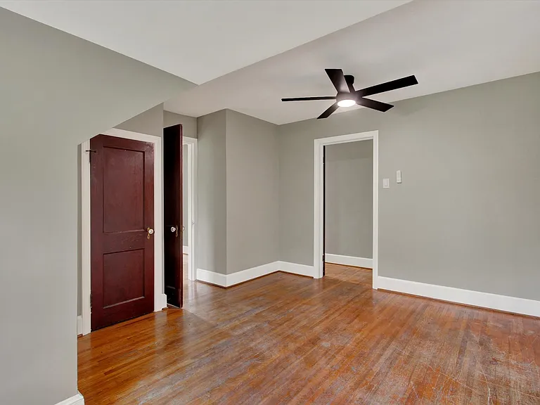 715 Oak Hill Ave #3N — Photo 8