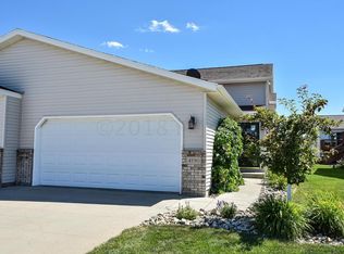 4290 39th Ave S, Fargo, ND 58104