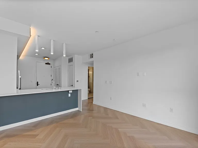 TALA Residences at Gillis House — Photo 31