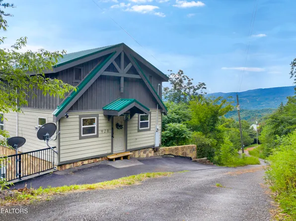 920 Falcon View Way, Sevierville, TN 37862