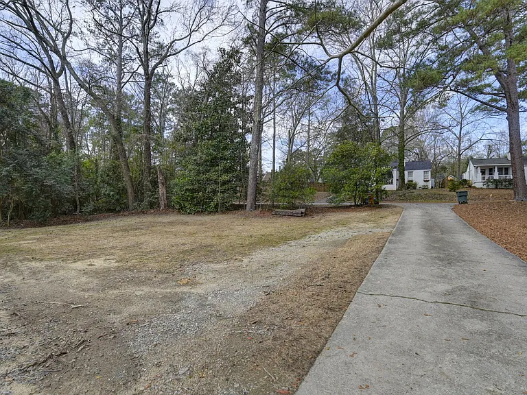 3300 Margrave Rd #B — Photo 28
