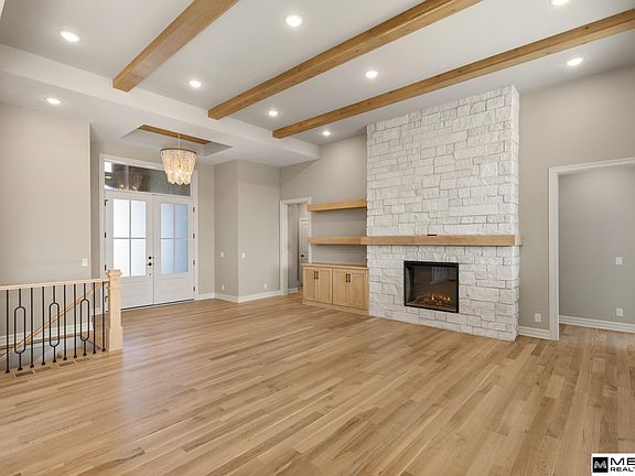 3rd image of 10901 N 166th St