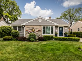 1275 Dennis Pl, Des Plaines, IL 60018