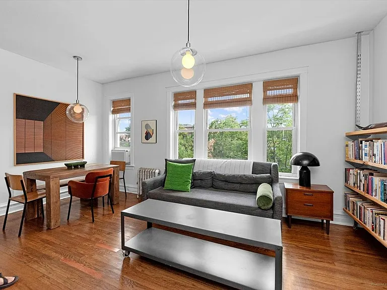 4862 N Ashland Ave #3E — Photo 2