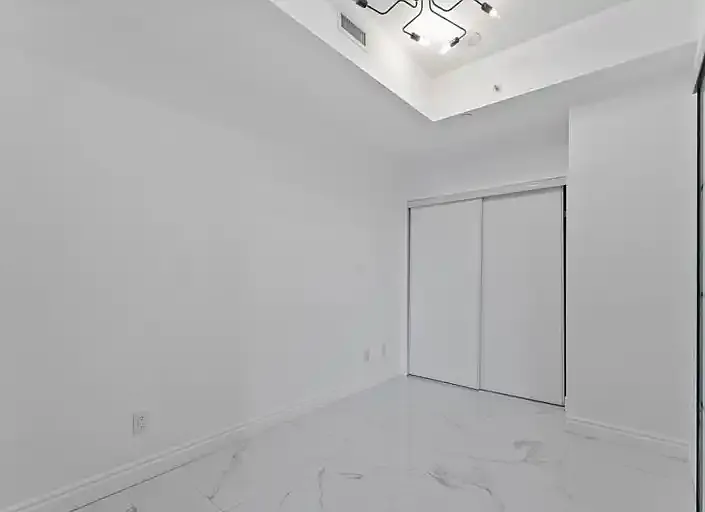 51 E Liberty St #517 — Photo 6