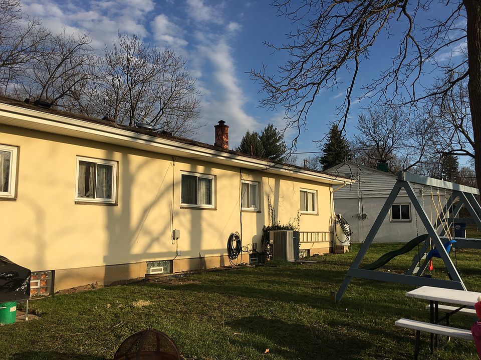 2nd image of 331 Great Oaks Dr