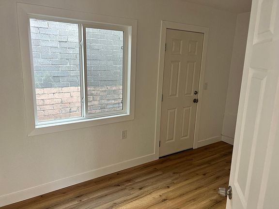 4th image of 3016 Tweedy Blvd #B