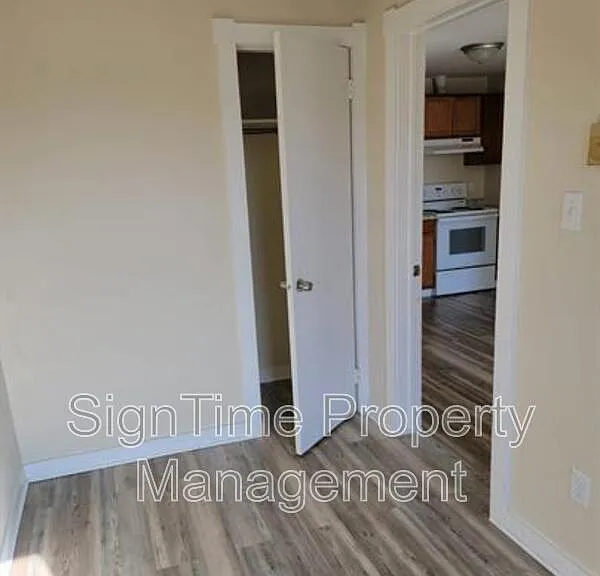 42 E Washington St #3 — Photo 10
