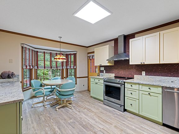 4th image of 5216 Bridget Dr