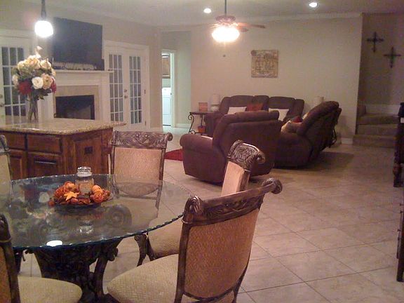 3rd image of 604 Thomas Haven Dr