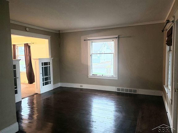4th image of 1821 Hancock St
