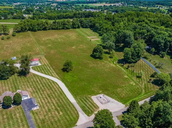 Winterwood Dr, Nashport, OH 43830