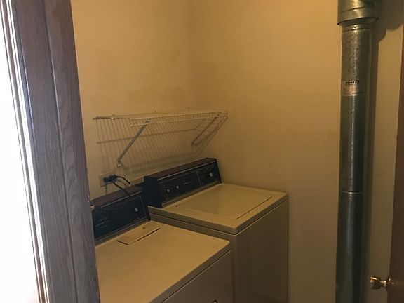 5th image of 695 Dean Dr APT B