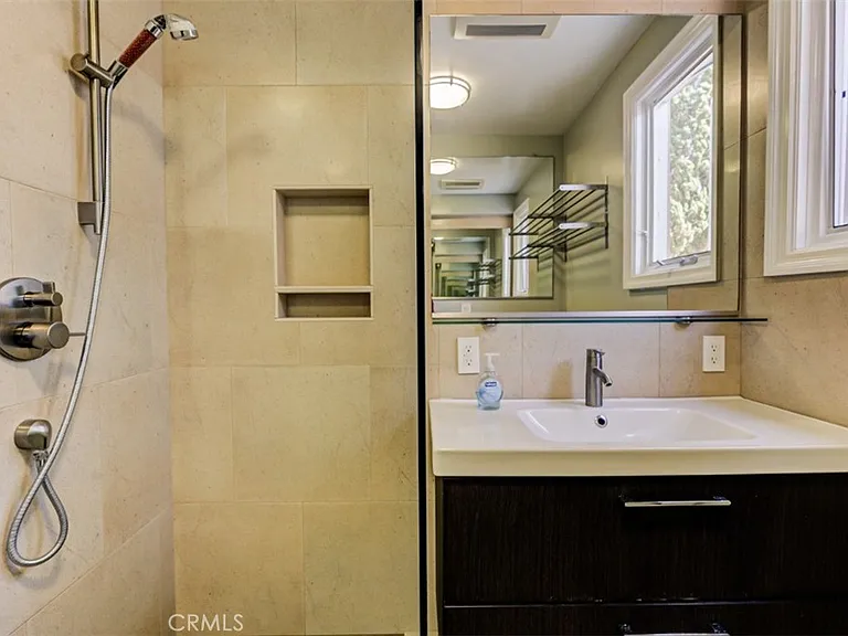 2504 23rd St #B — Photo 10