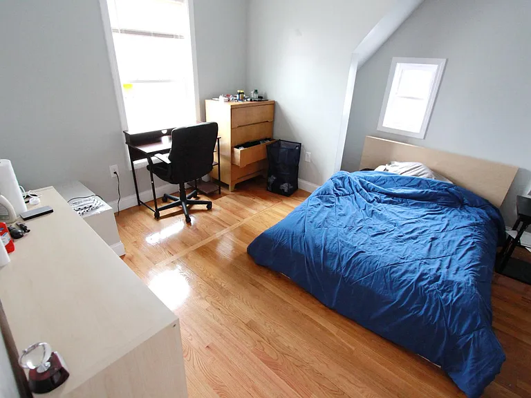 38 Seattle St #2 — Photo 4
