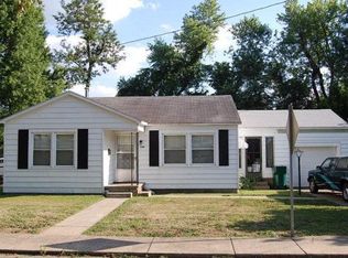 754 Sunset Dr, Madisonville, KY 42431