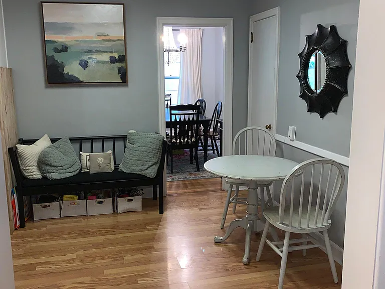 1360 Fama Dr NE — Photo 2