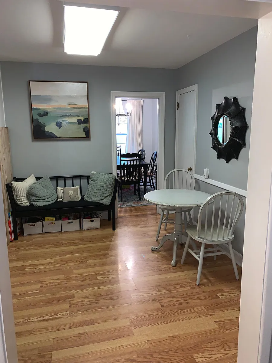 Building Photo - 1360 Fama Dr NE