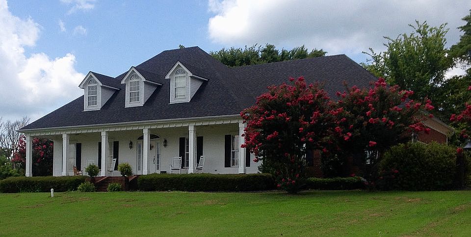 1st image of 212 Joseph Dr