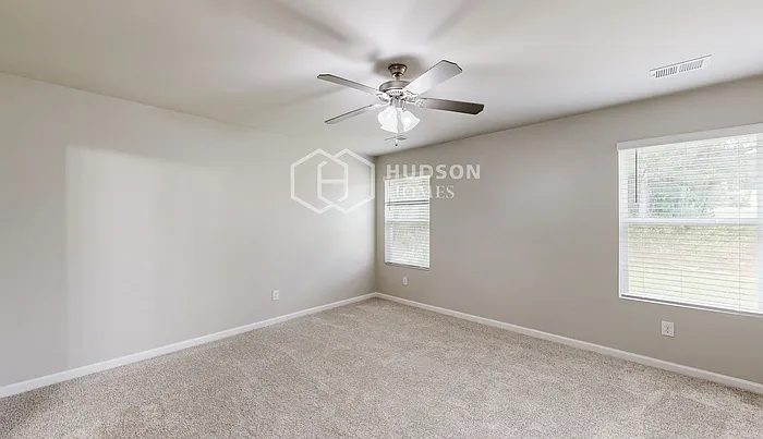 814 Kent Dr — Photo 14