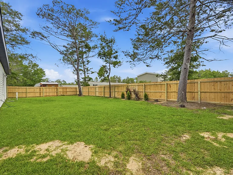 254 E Iris Ln — Photo 41