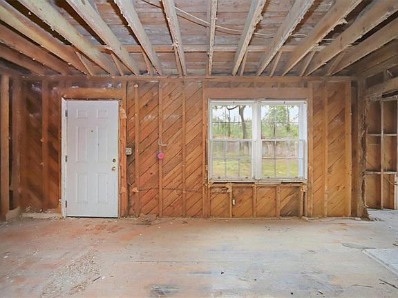 5th image of 2991 Sylvan Rd