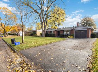 1054 Wembley Rd, London, ON N6H 3X6